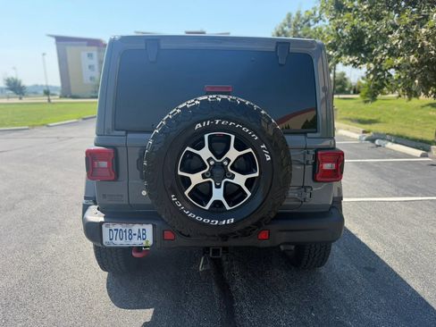 Used 2020 Jeep Wrangler Unlimited Rubicon AWD/4WD image 4