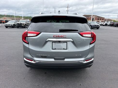 Used 2024 GMC Terrain SLT w/ Tech Package AWD/4WD image 7