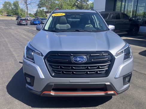 Used 2024 Subaru Forester Sport AWD/4WD image 2