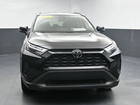 Used 2024 Toyota RAV4 XLE FWD image 3