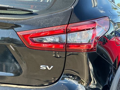 Used 2020 Nissan Rogue Sport SV image 32