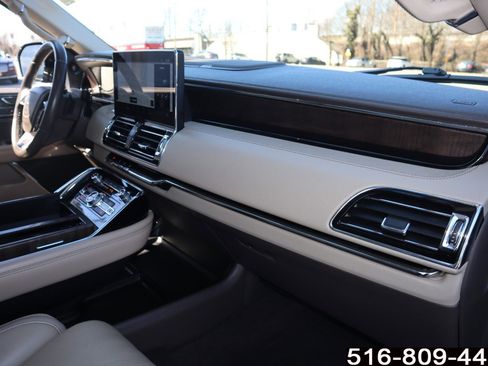 Used 2022 Lincoln Navigator L Reserve image 22