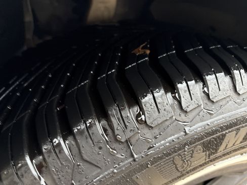 Used 2020 Mercedes-Benz GLE 350 4MATIC image 27