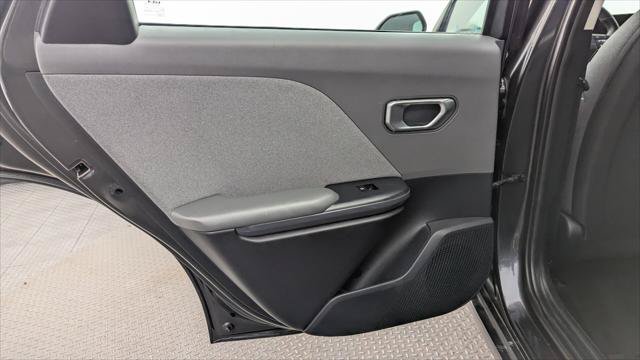 Used 2025 Kia K4 EX FWD image 16