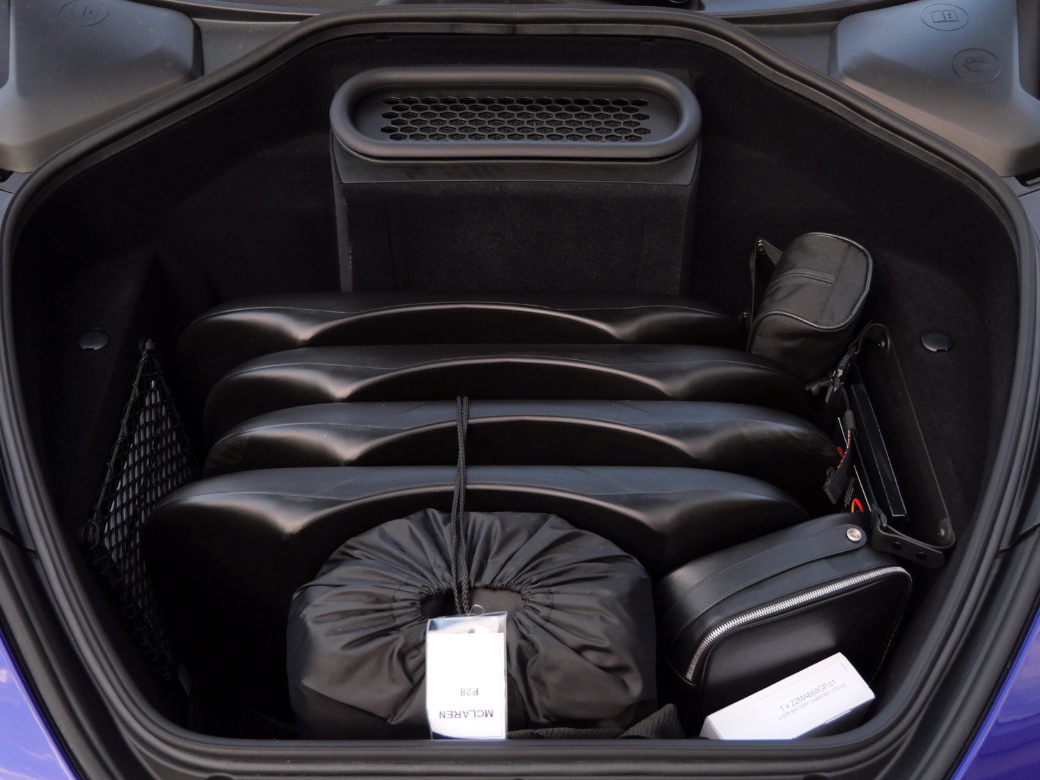Used 2024 McLaren 750S Spider RWD image 17