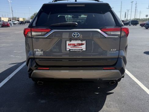 Used 2019 Toyota RAV4 XSE image 7