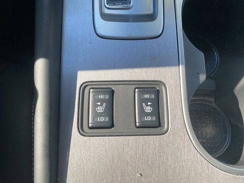 Used 2024 Nissan Murano SV image 24