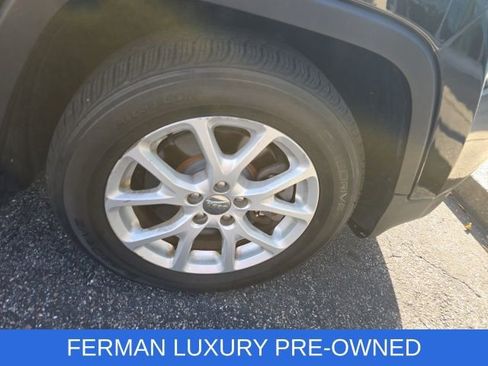 Used 2016 Jeep Cherokee Latitude w/ Safety/Convenience Group image 9