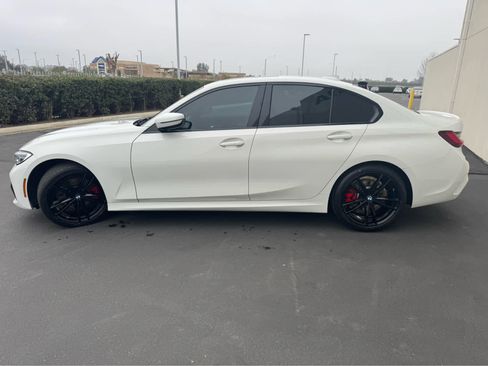 Used 2022 BMW 330i Sedan w/ M Sport Package image 3