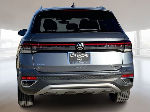 New 2026 Volkswagen Taos SEL image 4