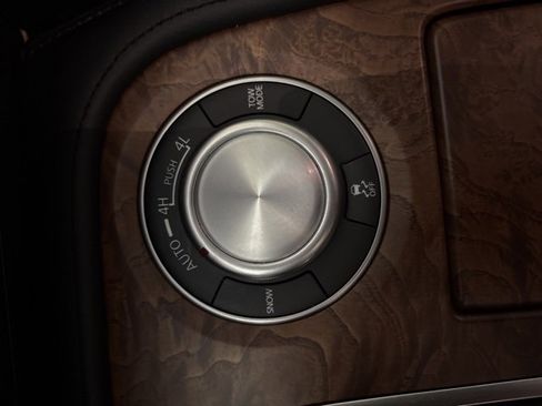 Used 2024 Nissan Armada SL w/ Cargo Package image 21