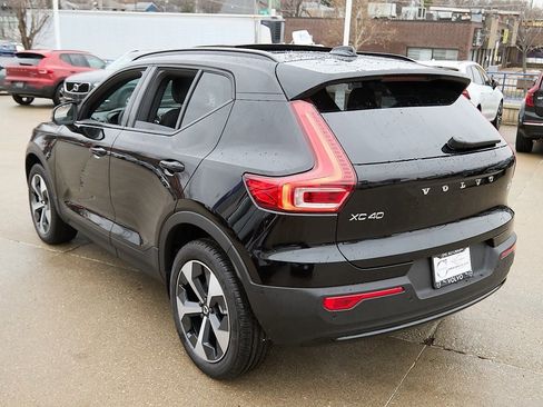 New 2026 Volvo XC40 B4 Plus w/ Climate Package image 7
