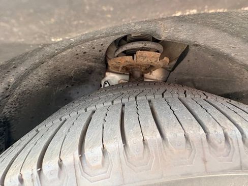 Used 2016 Ford Escape Titanium w/ Equipment Group 301A FWD image 13