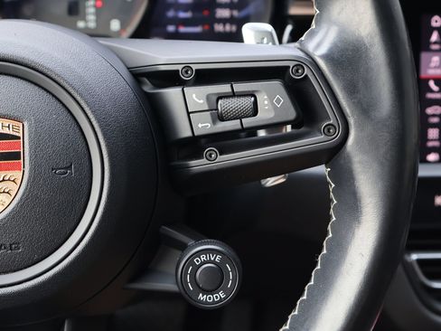 Certified 2023 Porsche Macan Turbo AWD/4WD image 19