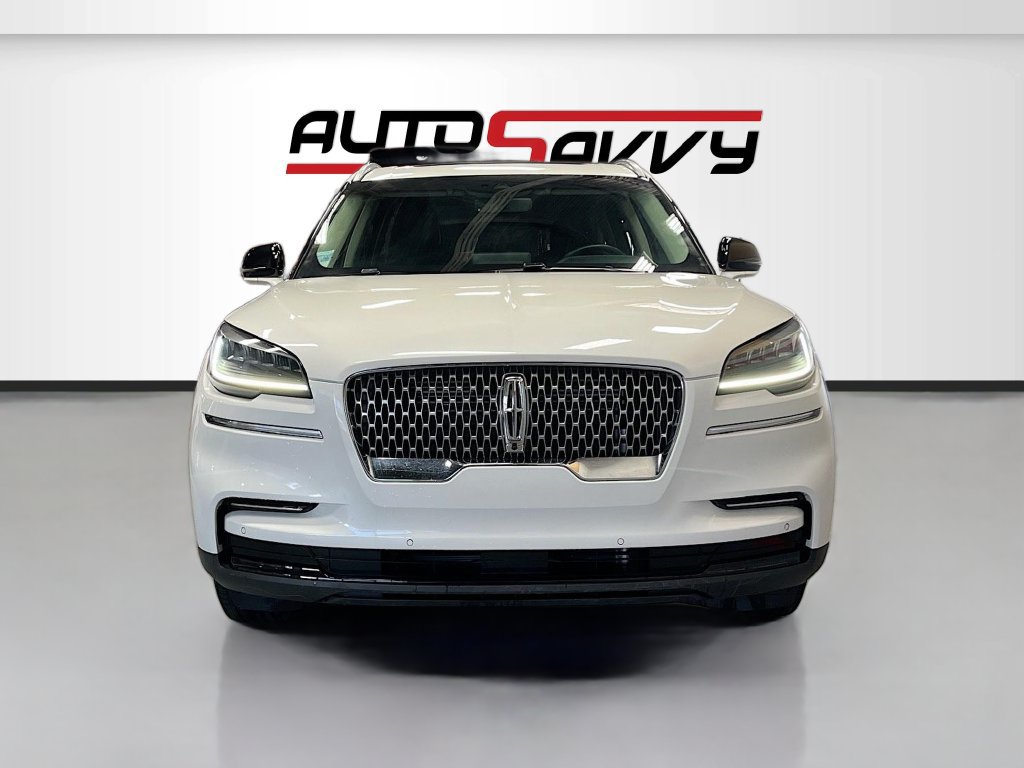 Used 2024 Lincoln Aviator Reserve AWD/4WD image 2