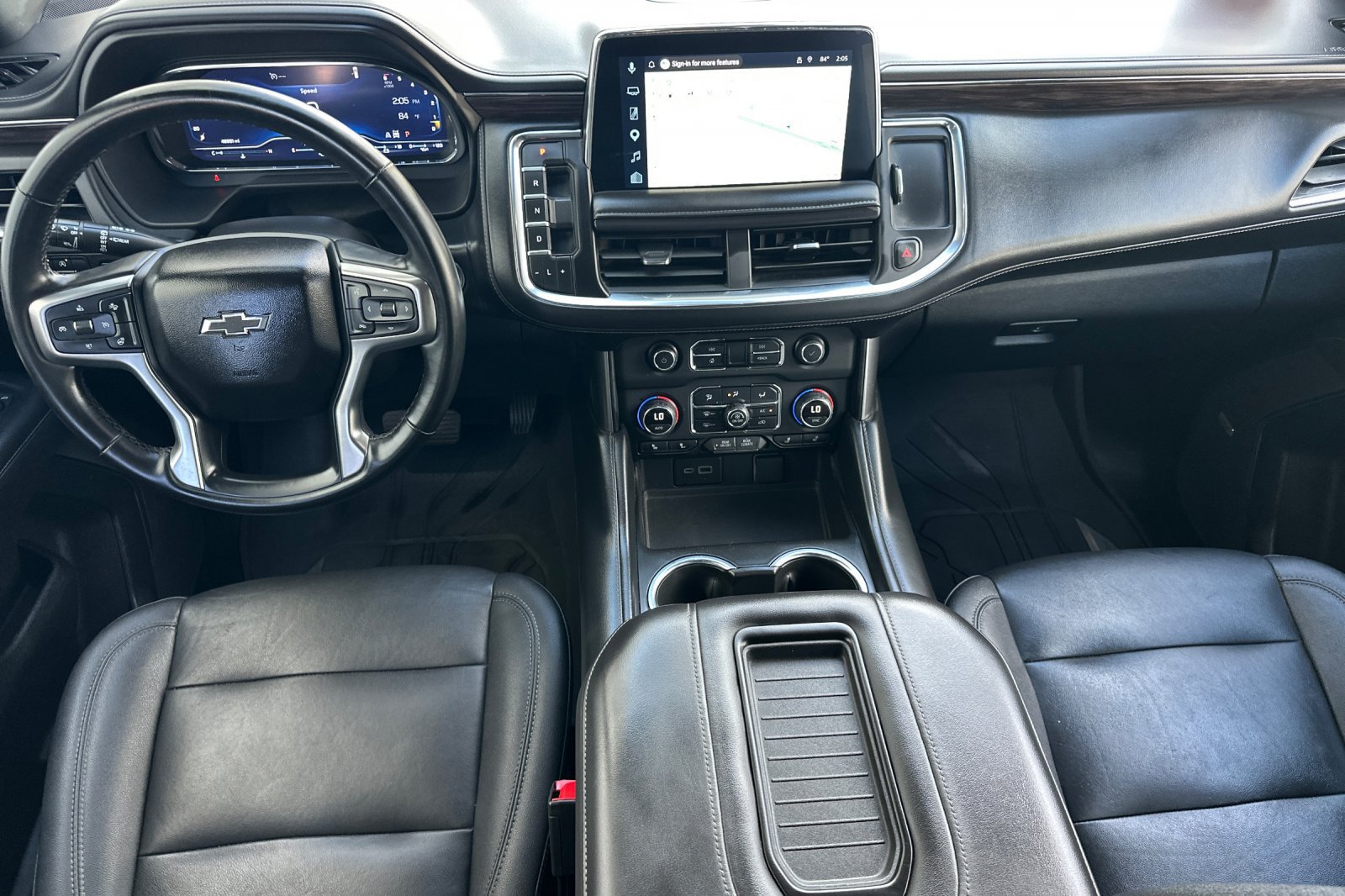 Used 2023 Chevrolet Tahoe Z71 w/ Luxury Package AWD/4WD image 13