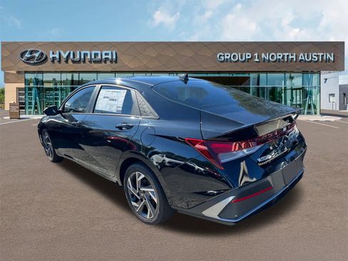 New 2025 Hyundai Elantra Sport image 5