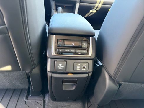New 2026 Subaru Ascent Bronze Edition image 9
