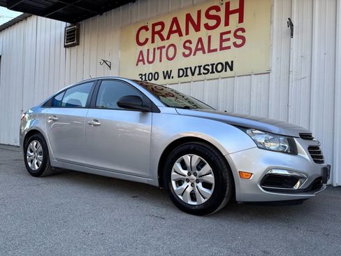 Used 2015 Chevrolet Cruze LS image 8