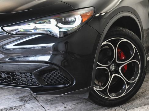 Used 2024 Alfa Romeo Stelvio Ti image 43