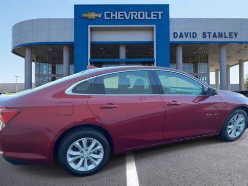 Used 2025 Chevrolet Malibu LT FWD image 8