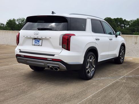 Used 2024 Hyundai Palisade SEL w/ Premium Package FWD image 6