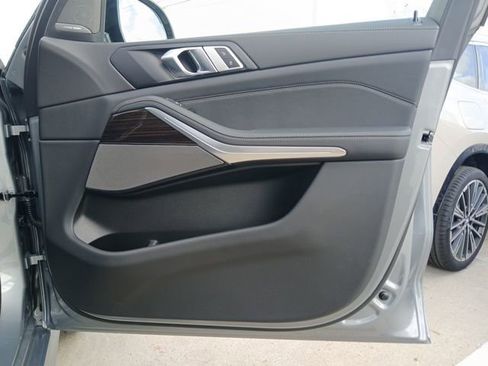 New 2026 BMW X5 xDrive40i AWD/4WD image 17