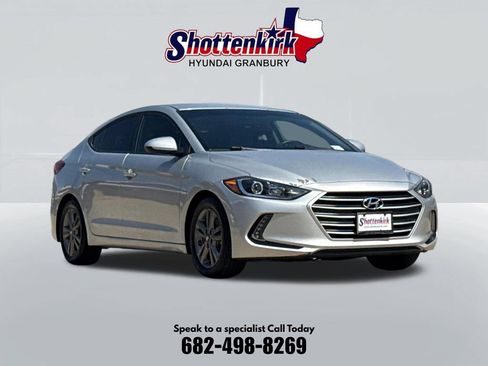 Used 2017 Hyundai Elantra SE w/ SE A/T Tech Package 03 FWD image 3