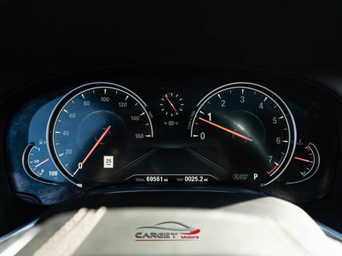 Used 2016 BMW 750i w/ M Sport Package image 30