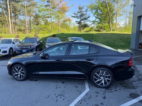 Used 2019 Volvo S60 T6 Momentum w/ Multimedia Package AWD/4WD image 7