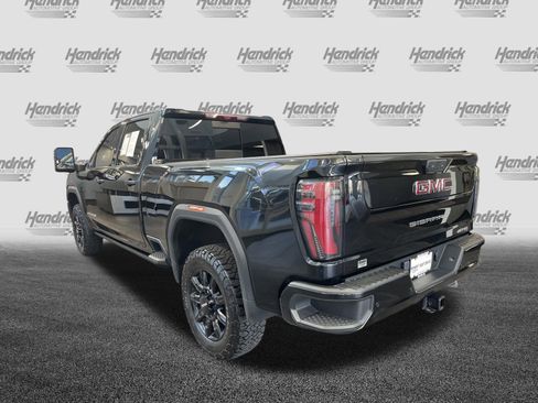 Used 2024 GMC Sierra 2500 AT4 w/ AT4 Premium Plus Package AWD/4WD image 9