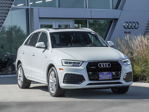 Used 2018 Audi Q3 2.0T Premium Plus w/ Premium Plus Package image 2