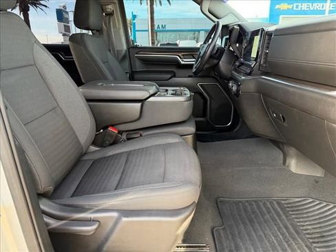 Used 2022 Chevrolet Silverado 1500 RST image 12