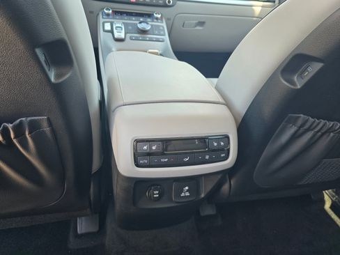Used 2024 Hyundai Palisade SEL FWD image 24