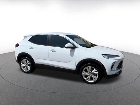 Used 2025 Buick Encore GX Preferred FWD image 2