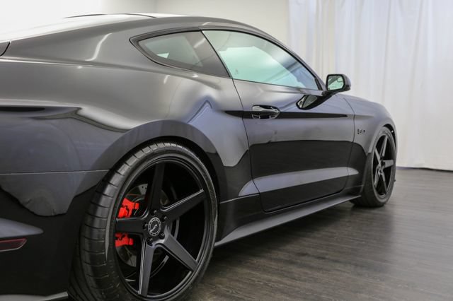 Used 2017 Ford Mustang GT Premium w/ GT Performance Package RWD image 29