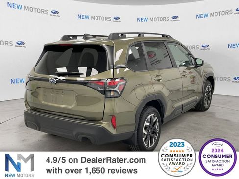 New 2025 Subaru Forester Premium image 4