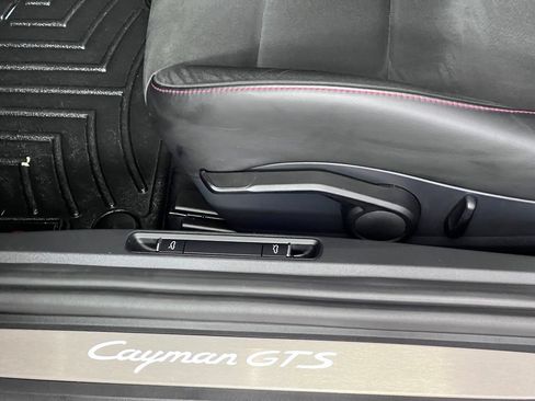 Certified 2021 Porsche 718 Cayman GTS RWD image 28
