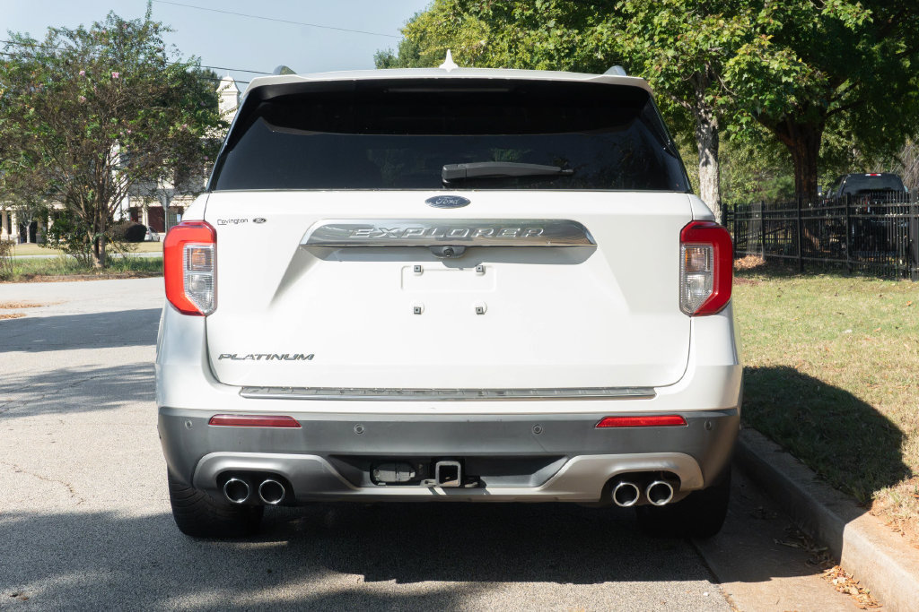 Used 2021 Ford Explorer Platinum w/ Premium Technology Package RWD image 8