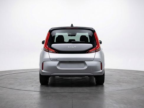 Used 2025 Kia Soul LX w/ LX Technology Package image 7
