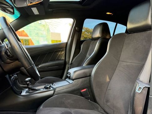 Used 2019 Dodge Charger R/T w/ Plus Group RWD image 21