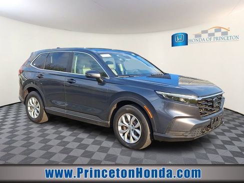 Used 2025 Honda CR-V EX image 1