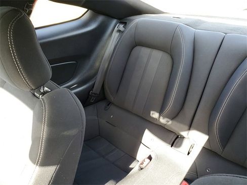 Used 2018 Ford Mustang Coupe image 24