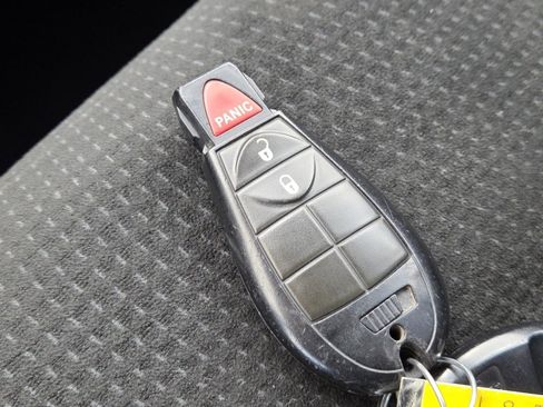 Used 2015 Dodge Grand Caravan SE w/ Quick Order Package 29E SE image 30