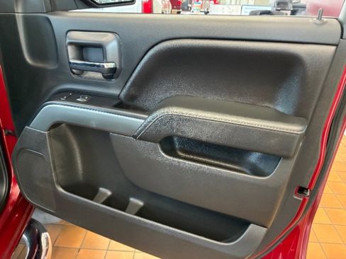 Used 2018 Chevrolet Silverado 1500 LT w/ All Star Edition image 37