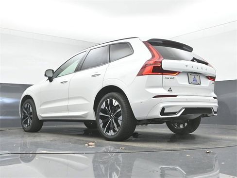 New 2026 Volvo XC60 B5 Plus w/ Protection Package Premier image 42