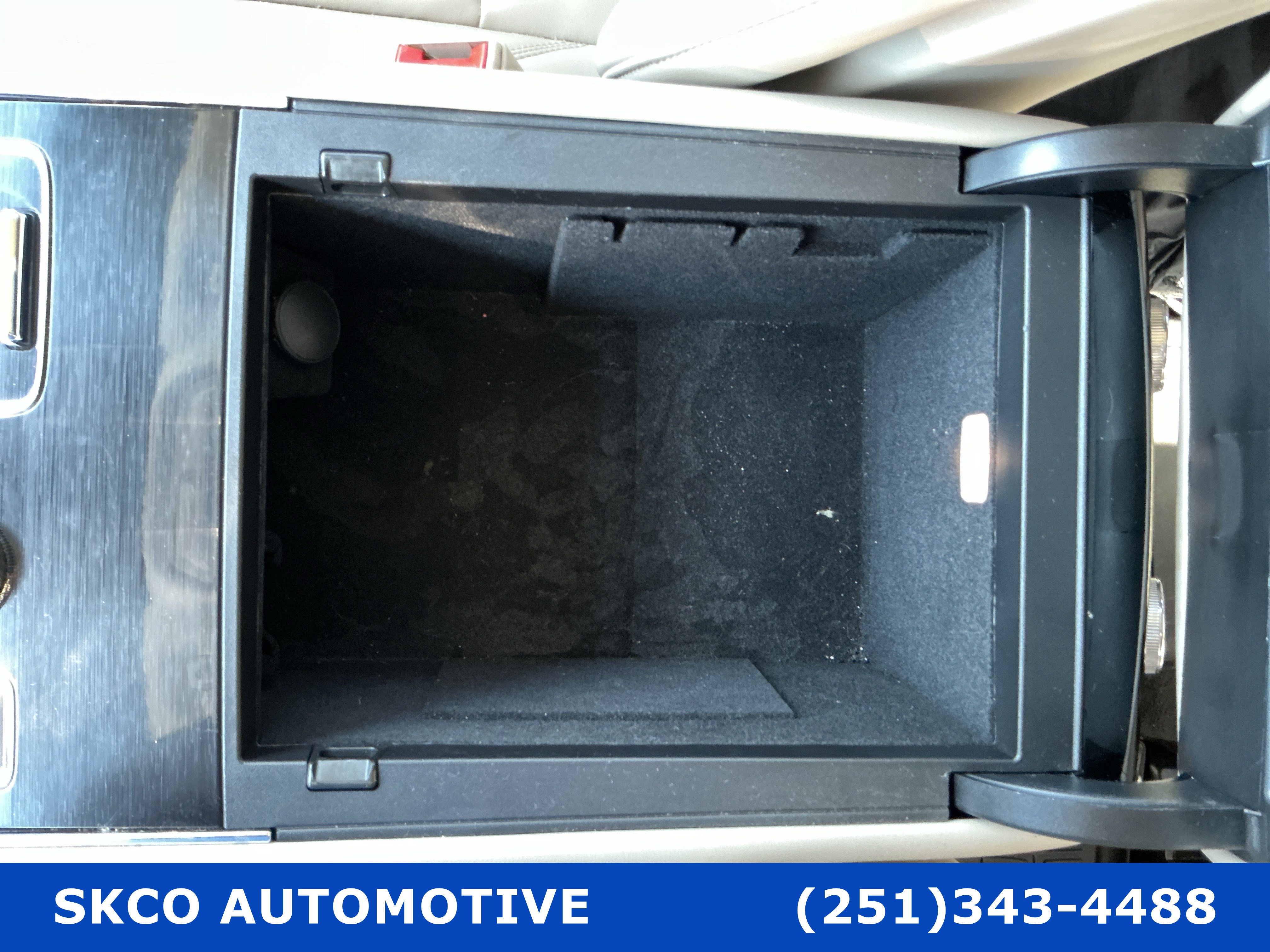 Used 2023 Lincoln Aviator 2WD w/ Premium Package image 25