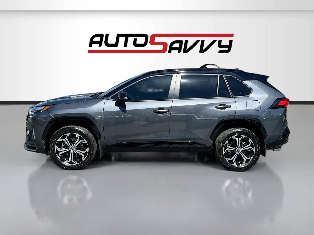 Used 2025 Toyota RAV4 XSE w/ Weather Package AWD/4WD image 4
