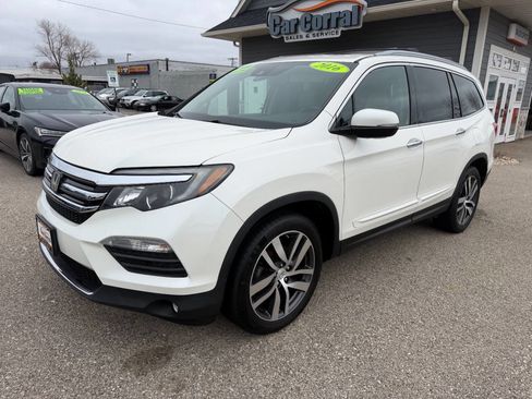 Used 2016 Honda Pilot Touring image 1
