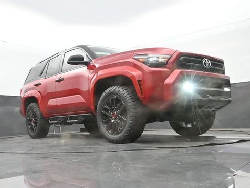 New 2026 Toyota 4Runner SR5 AWD/4WD image 22
